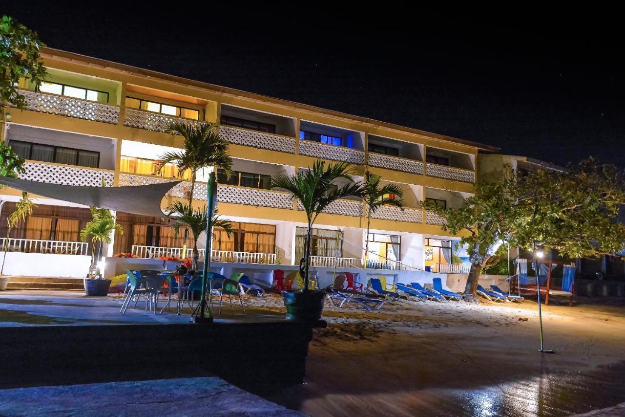 Kaz Kreol Beach Hotel Ocho Rios Exterior photo